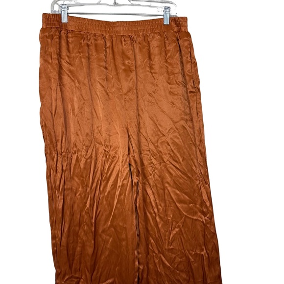 Forever 21 Satin Wide Leg Rust Brown Fall Winter Flowy Pants Size 3X - Picture 2 of 6